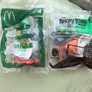 MCDONALDHappy Meal THE WILD NIGEL  ANGRY BIRDS PIRATE PIG CHARACTER LAUNCHER Set